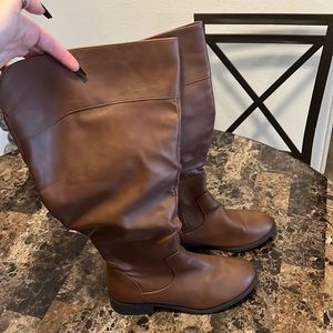 just under the knee boots